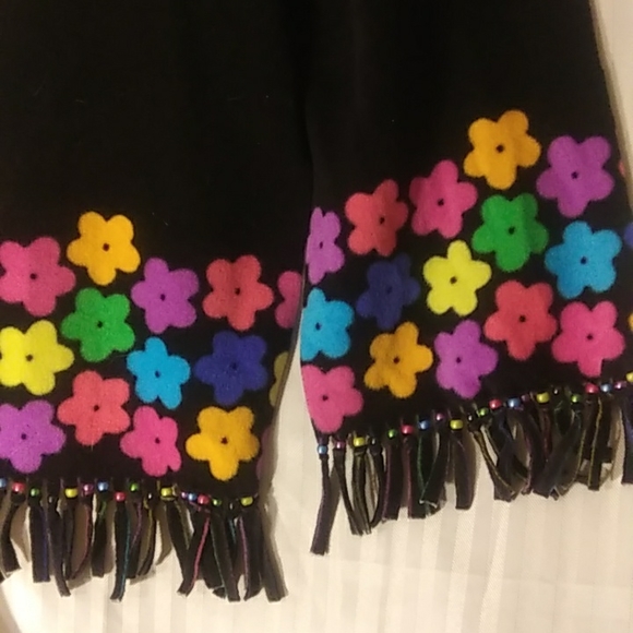 Scarf - Picture 3 of 5